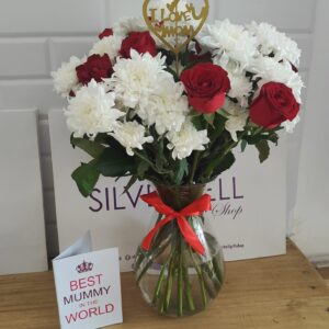 Mug with personalised chocolate bar